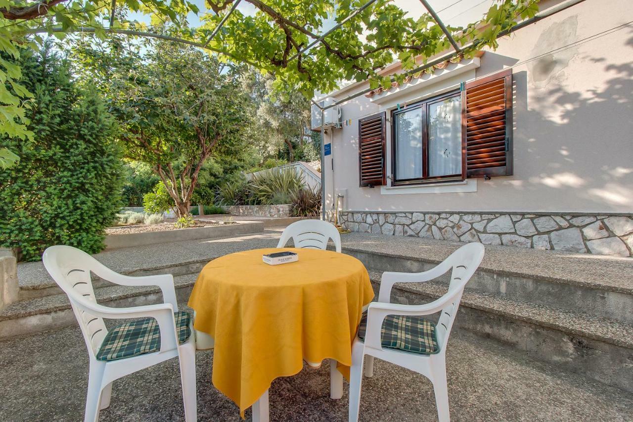 Apartment Simona Mali Losinj Exterior photo