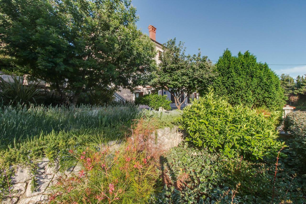 Apartment Simona Mali Losinj Exterior photo